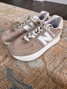New Balance Women’s 574+ in Driftwood